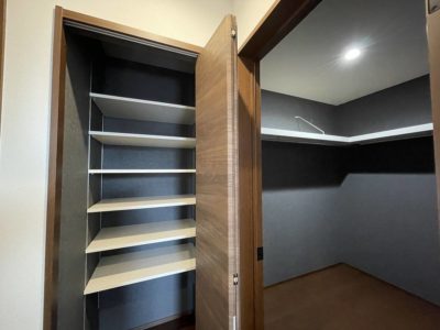 2階廊下収納＆ウォークインクローゼット