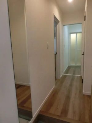 南向きタイプ102号室：廊下