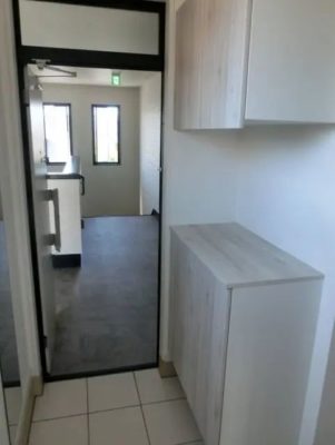 東向きタイプ203号室：上下セパレートタイプ下駄箱