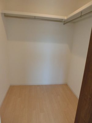 ウォークインクローゼット内 広いです