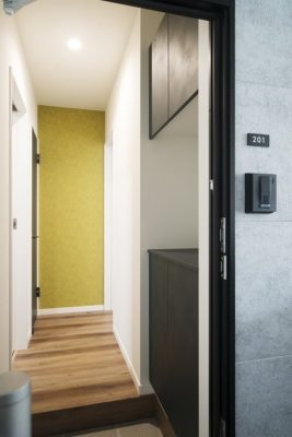 各戸玄関※室内カラーは2パターンあり